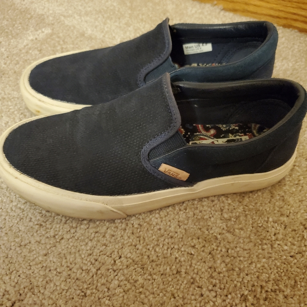 Navy Blue Suede Vans Sneaker